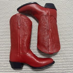 NEVER WORN Shyanne Women’s Rosa Western Boots - Medium Toe